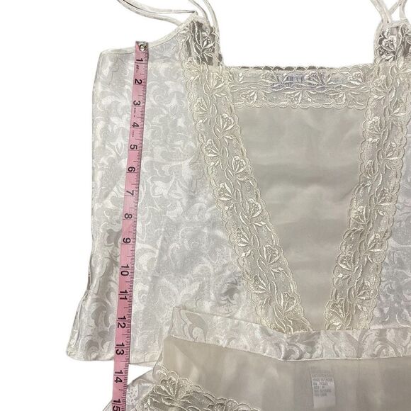 Sarah Spencer Vintage Cami & Short Set - Picture 12 of 16